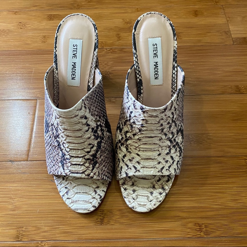 Steve Madden Esmeralda